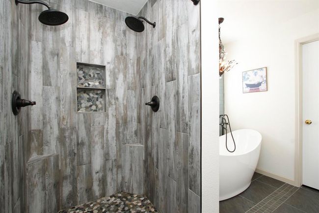 Master Shower | Image 40