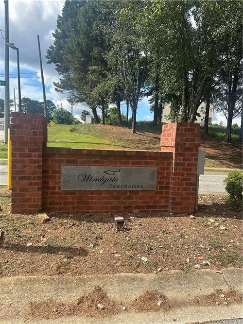 5768 Wind Gate Ln, Lithonia, GA, 30058-2601 | Card Image