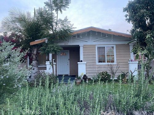 3875 Arlington Ave, Los Angeles, CA, 90008-1914 | Card Image