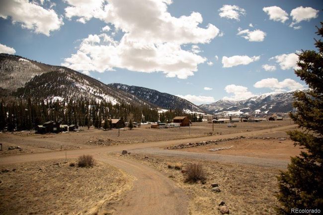 427 River Dr, House other with 3 bedrooms, 2 bathrooms and 2 parking in Creede CO | Image 13