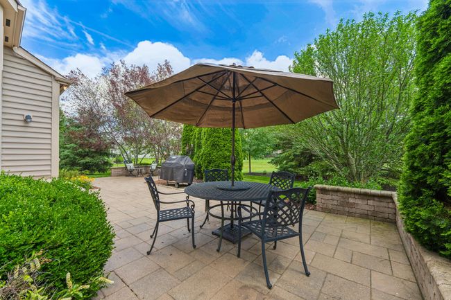 6715 Clear Creek Loop, House other with 3 bedrooms, 3 bathrooms and null parking in Powell OH | Image 50