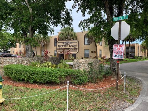 apt-102-4210 Nw 21st St, Lauderhill, FL, 33313-3637 | Card Image