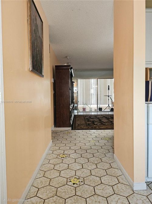 211-5121 W Oakland Park Blvd, Lauderdale Lakes, FL, 33313-1535 | Card Image