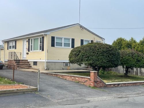142 Augustus St, Revere, MA, 02151-1810 | Card Image