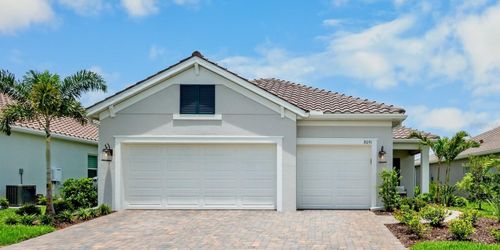 8091 Anthirium Loop, SARASOTA, FL, 34240-1705 | Card Image