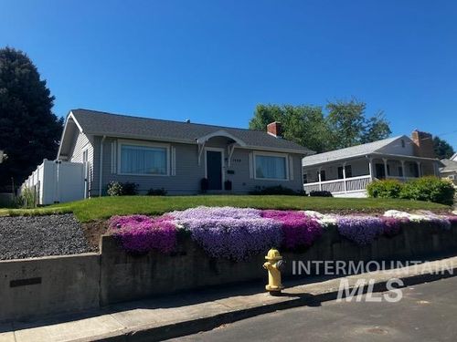 1138 14th Ave, Lewiston, ID, 83501-2957 | Card Image