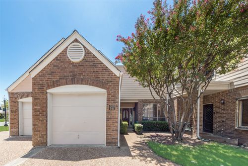 apt-2-209 Cimarron Trl, Irving, TX, 75063-8585 | Card Image