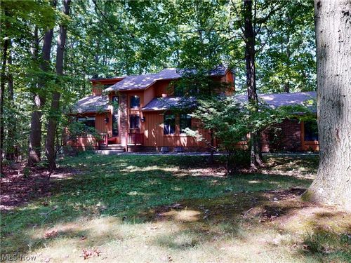 8495 Painesville Warren Road, Concord Twp, OH, 44077 | Card Image