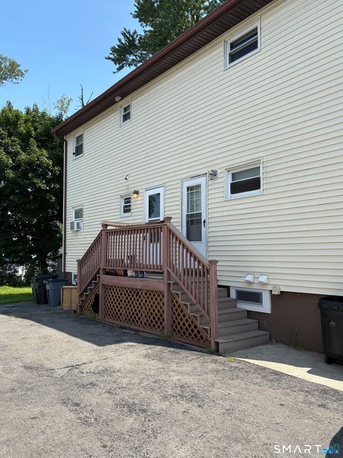 35 Dalton St, West Haven, CT, 06516-1714 | Card Image