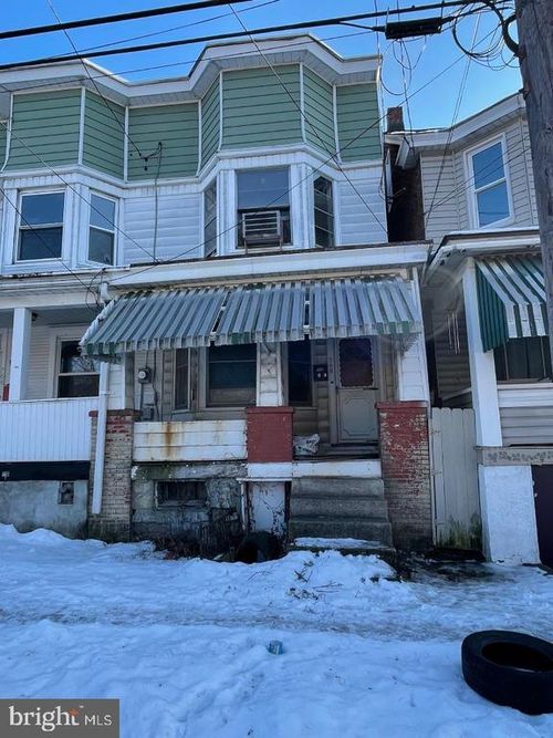 368 W Bertsch St, LANSFORD, PA, 18232-1807 | Card Image