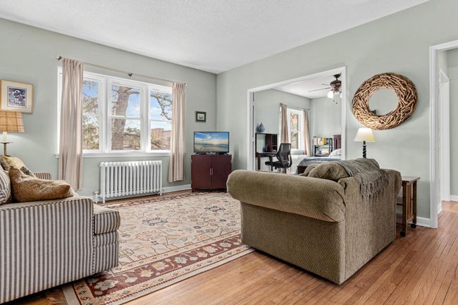 APT-211 - 3134 W Bde Maka Ska Blvd, Condo with 2 bedrooms, 1 bathrooms and null parking in Minneapolis MN | Image 5