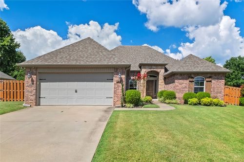 1621 N Corsica Dr, Fayetteville, AR, 72704-6254 | Card Image