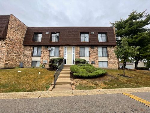 apt-201-202 Waters Edge Dr, Glendale Heights, IL, 60139-1659 | Card Image