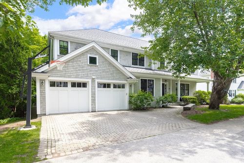60 Parker Rd, Needham, MA, 02494-2036 | Card Image