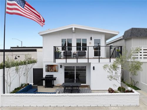 207 Colton St, Newport Beach, CA, 92663-1861 | Card Image