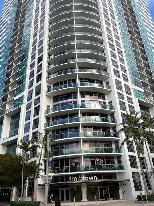 apt-m0306-3301 Ne 1st Ave, Miami, FL, 33137-4110 | Card Image