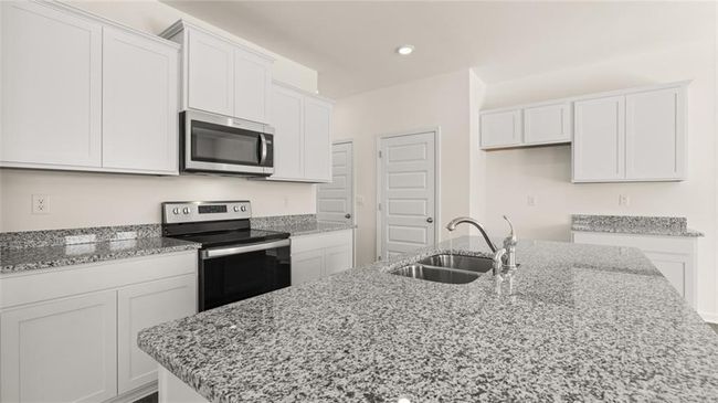 204 Kennelsman Dr, House other with 4 bedrooms, 3 bathrooms and null parking in Griffin GA | Image 12