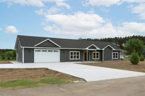 8212 574th St, Colfax, WI, 54730-4436 | Card Image