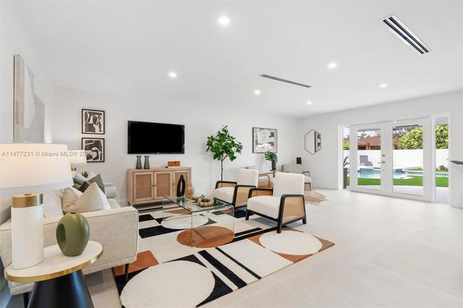 5900 Ne 21 St Ave, House other with 4 bedrooms, 3 bathrooms and null parking in Fort Lauderdale FL | Image 17