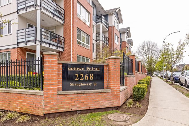 305 - 2268 Shaughnessy Street, Condo with 2 bedrooms, 2 bathrooms and 1 parking in Port Coquitlam BC | Image 1