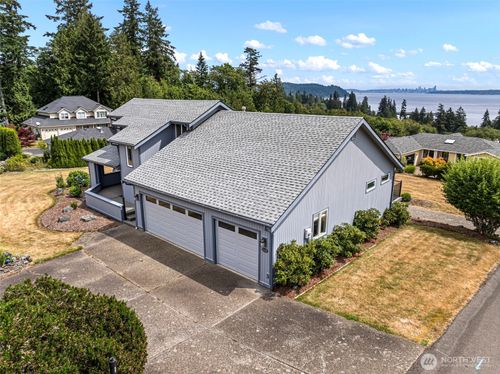 6406 E Royal View Ln, Port Orchard, WA, 98366-8220 | Card Image