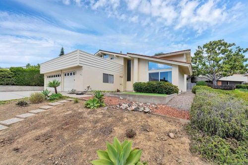6135 Syracuse Ln, San Diego, CA, 92122 | Card Image