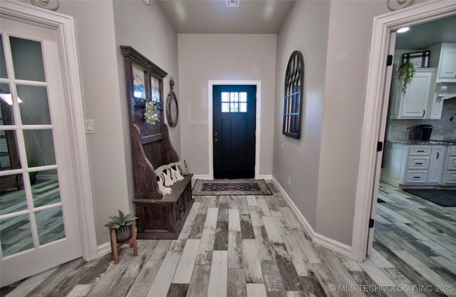 Entry | Image 6