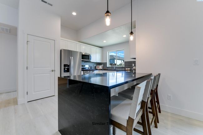 1608 Diamond Ave, House other with 4 bedrooms, 2 bathrooms and 3 parking in Grandview WA | Image 8