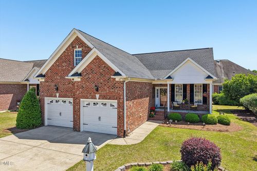 638 E Lakota Dr, Fuquay-Varina, NC, 27526-6842 | Card Image