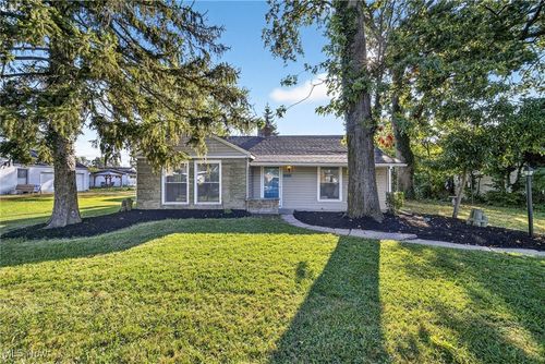 281 Overlook Rd, Vermilion, OH, 44089-2340 | Card Image