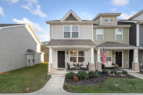 218 Woodland Valley Ln, Clarksville, TN, 37040-2069 | Card Image