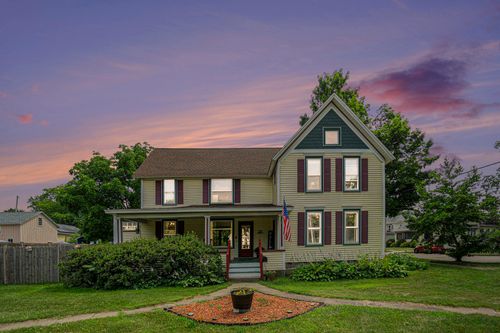 304 E Bridge St, Plainwell, MI, 49080-1722 | Card Image