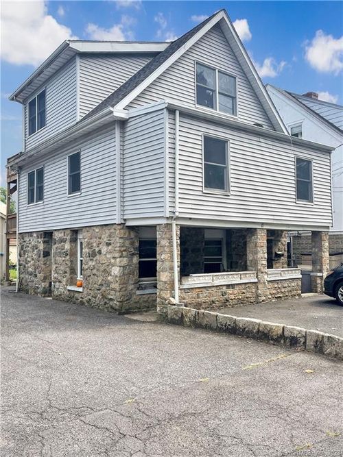 17 Bible St, Cos Cob, CT, 06807-2103 | Card Image