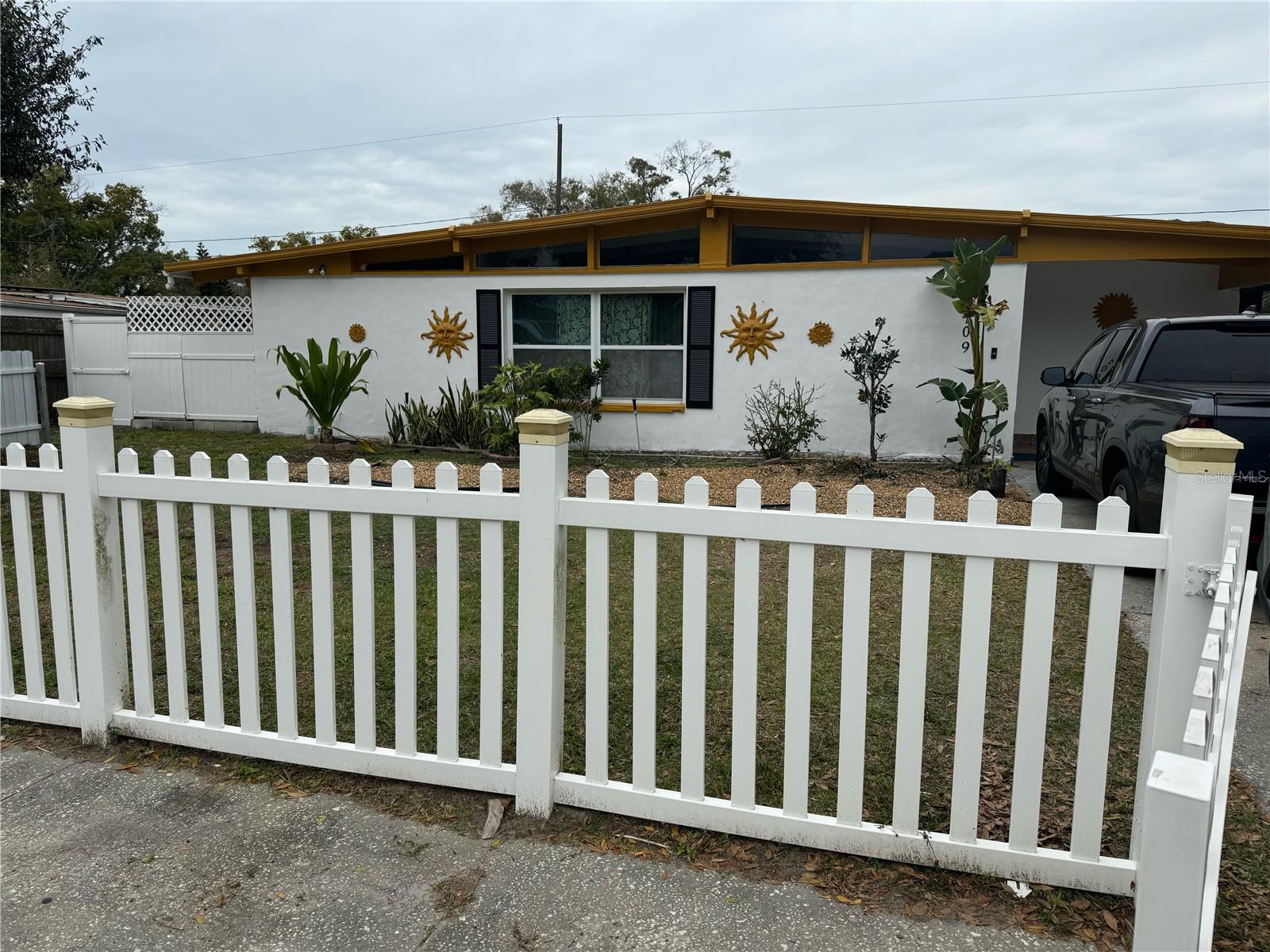 1709 Warrington Way, Leased in Tampa Zoocasa