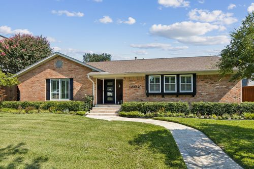 1302 Cheyenne Dr, Richardson, TX, 75080-3705 | Card Image