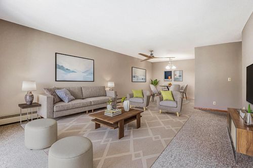 312-4045 Hodgson Rd, Shoreview, MN, 55126-6229 | Card Image