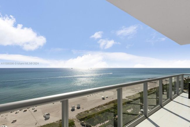 S-1401 - 3737 Collins Ave, Condo with 3 bedrooms, 2 bathrooms and null parking in Miami Beach FL | Image 5