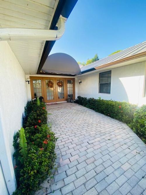 3290 Sw Island Way, Palm City, FL, 34990-1410 | Card Image