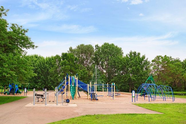 Veteran's Park Playground | Image 26