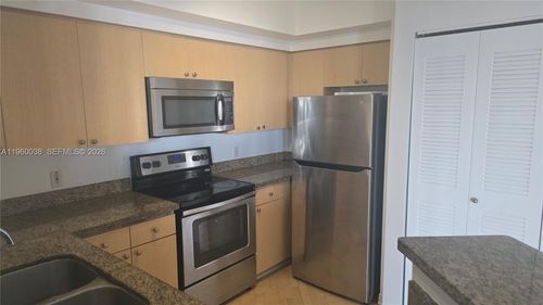 apt-411a-1919 Van Buren St, Hollywood, FL, 33020-7814 | Card Image