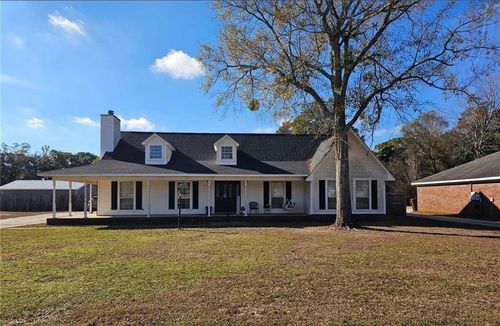 5901 Vaughn Dr W, Satsuma, AL, 36572-2867 | Card Image