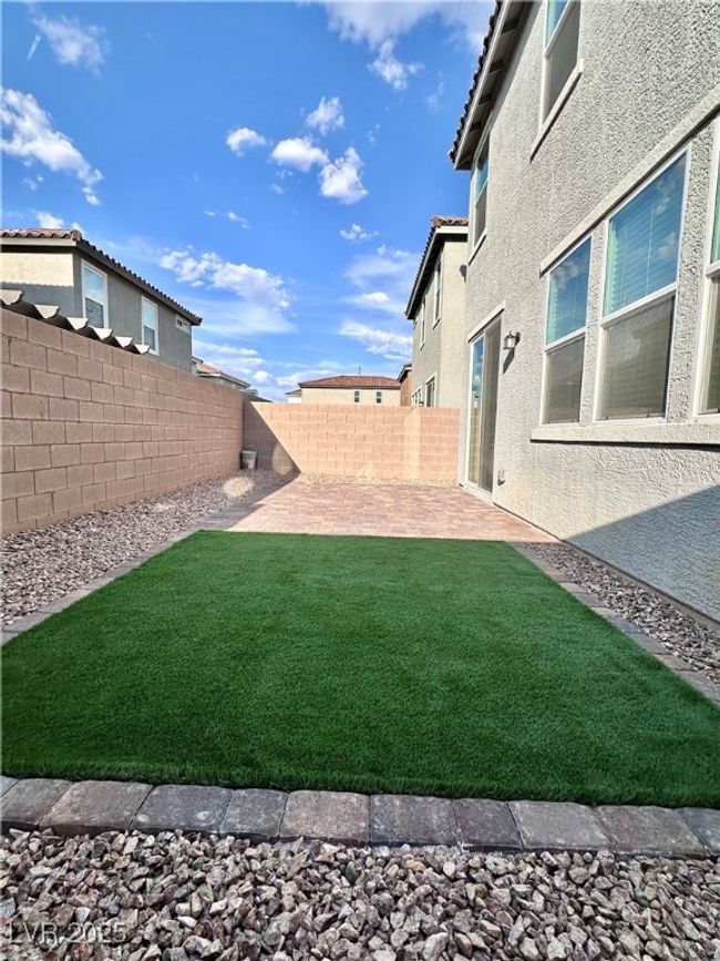 6934 Cottage Vista Ave, House other with 5 bedrooms, 3 bathrooms and null parking in Las Vegas NV | Image 17
