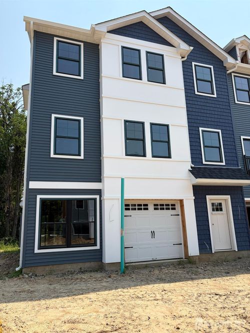 10 Bonus Court, Sayreville, NJ, 08879 | Card Image