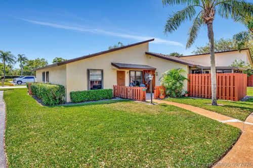 7917 Se Villa Cir, Hobe Sound, FL, 33455-2042 | Card Image
