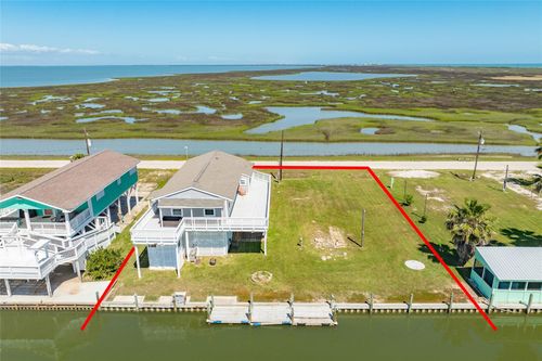 707 Pompano Ln, Freeport, TX, 77541-7132 | Card Image
