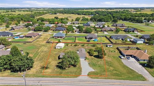 637 Highway 110, Davis, OK, 73030-9692 | Card Image