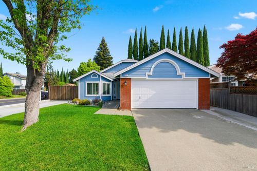 701 Oak Brook Drive, Vacaville, CA, 95687 | Card Image