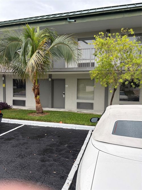s503-7150 N Tamiami Trl, SARASOTA, FL, 34243 | Card Image