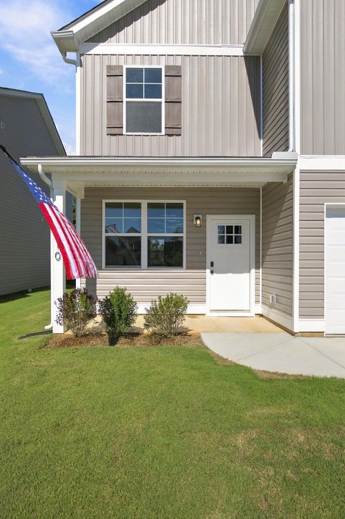 7610 Nightingale Ct, Chattanooga, TN, 37421-7447 | Card Image