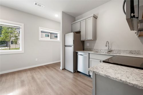 111-1336 West Avenue, Fayetteville, AR, 72701 | Card Image